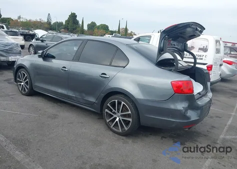 2014 Volkswagen Jetta 1.8T Se from USA, damaged, VIN 3VWD17AJ8EM374520
